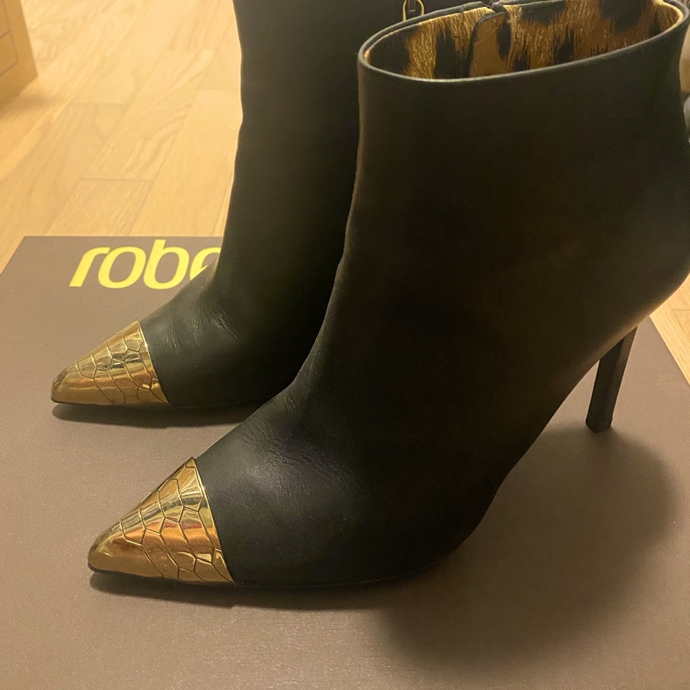 Roberto Cavalli black leather ankle boots silver size 38 - Picture 7 of 9